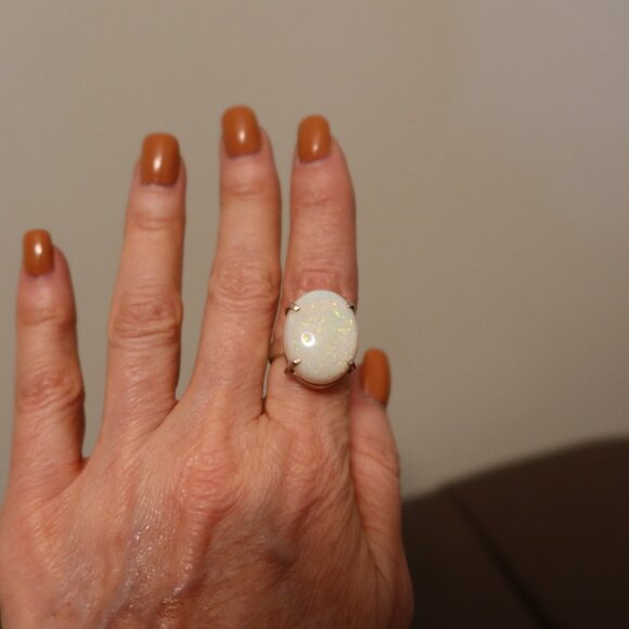 GIANT Opal and 925 sterling silver statement ring white with blue sparkles 6.25 - Picture 3 of 14